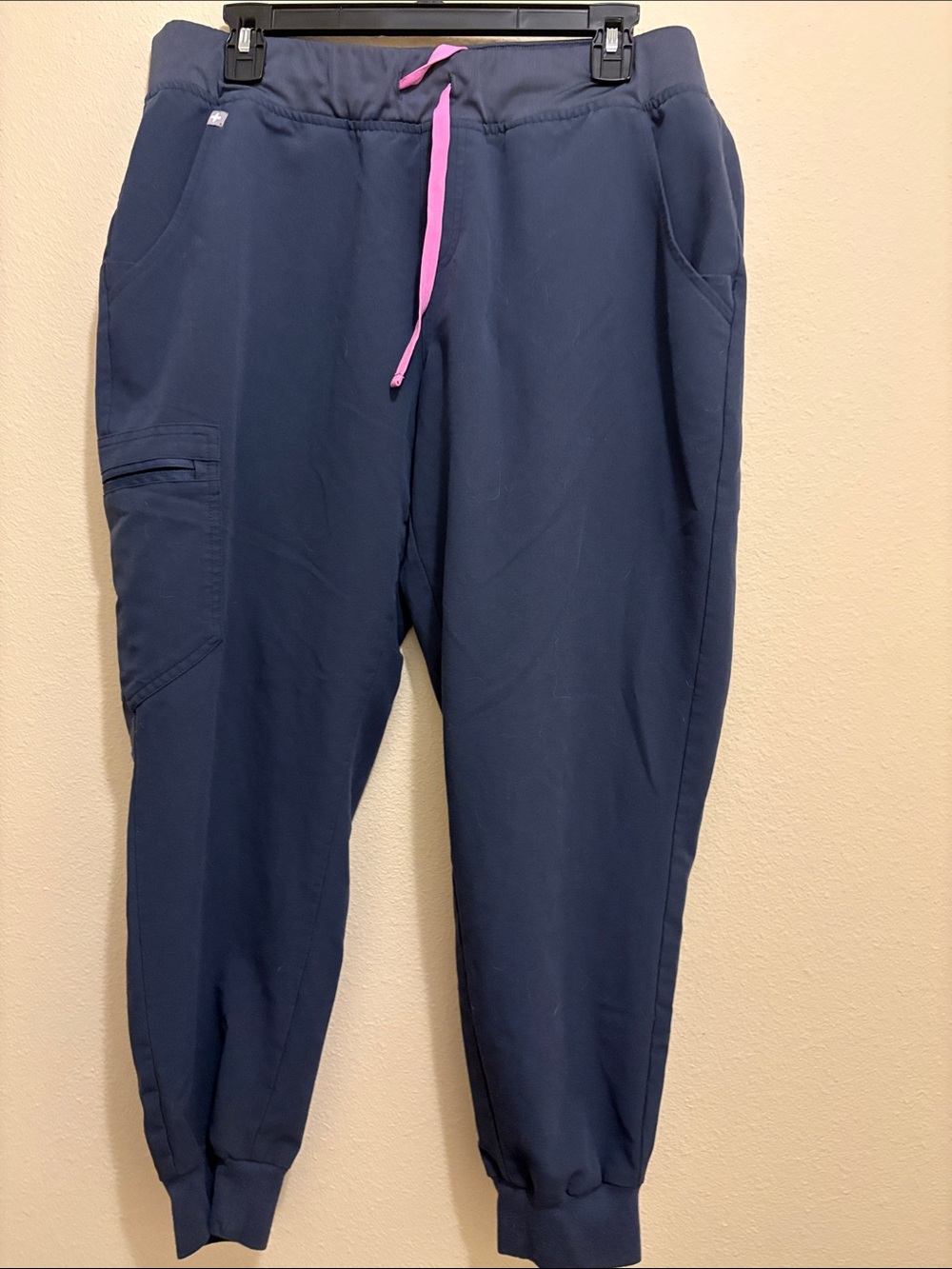 Figs Zamora in gray in xl petite